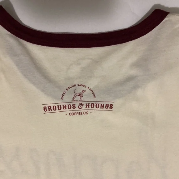 Grounds & Hounds Tee Size XL 100% ring spun cotton. - Picture 8 of 10
